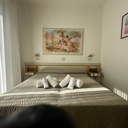 Hotel Alcazar Rimini Dış mekan fotoğraf