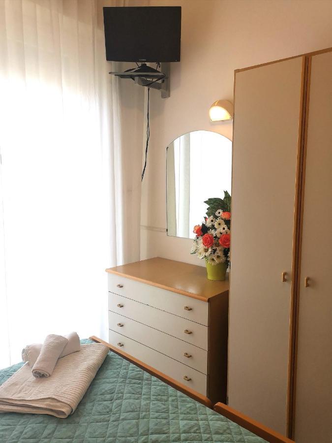 Hotel Alcazar Rimini Dış mekan fotoğraf