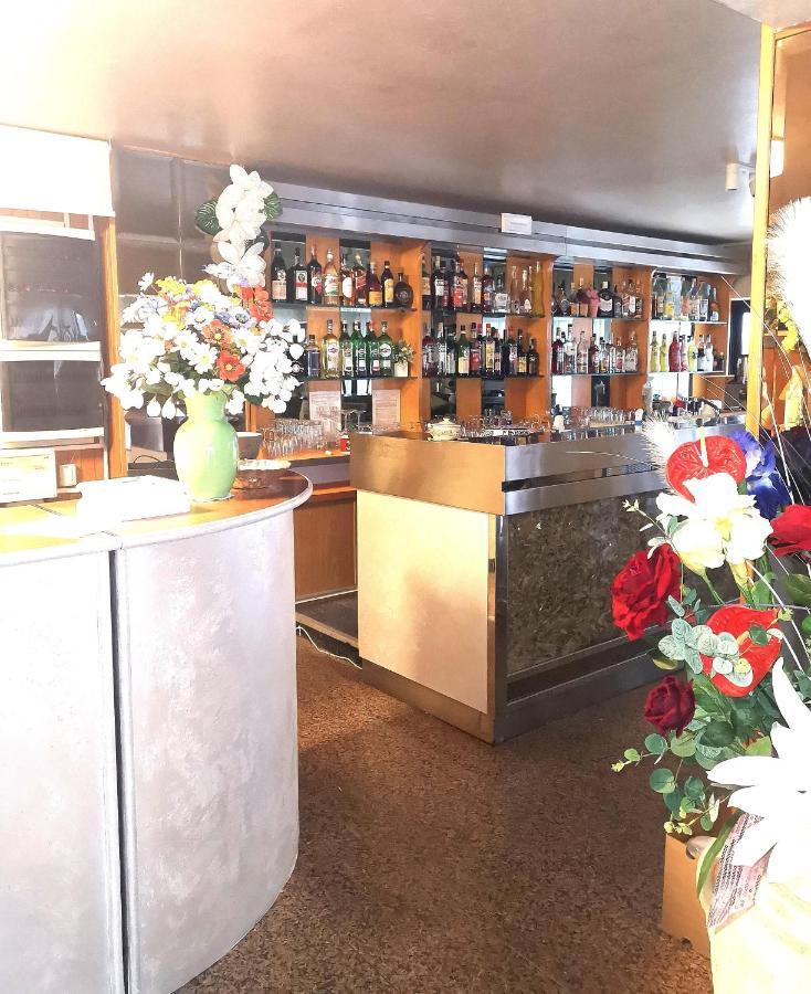 Hotel Alcazar Rimini Dış mekan fotoğraf
