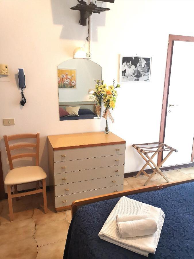 Hotel Alcazar Rimini Dış mekan fotoğraf