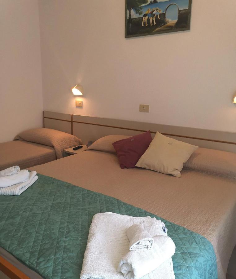Hotel Alcazar Rimini Dış mekan fotoğraf