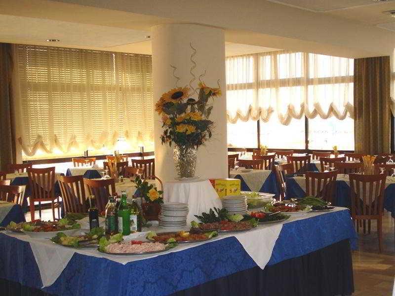 Hotel Alcazar Rimini Dış mekan fotoğraf
